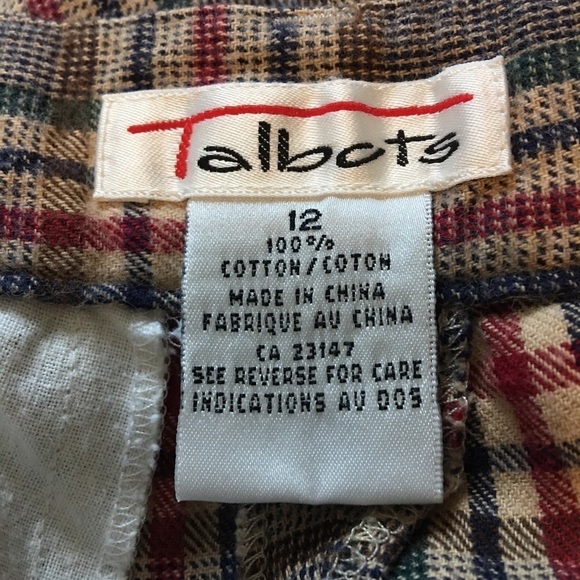 Talbots plaid shorts sz 12. Zipper button closure. 2 front pockets and 1 in back - Picture 2 of 8